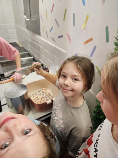 4b7349bb-3b0b-402d-a3ba-ed0873222a05