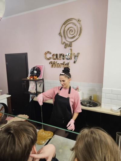 9035b965-64a6-45b1-8e28-8d4fb675fcbc