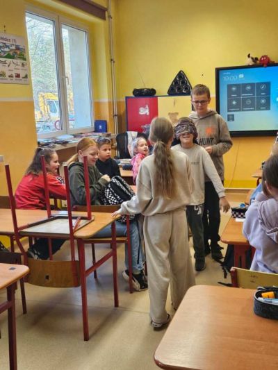 7dfdd0c1-acf9-441c-9a6c-9ce6ef4a5587