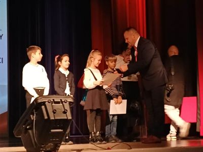 2472ee7d-26c3-4955-822c-797a907f3e3f